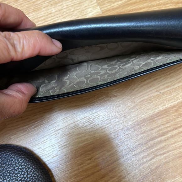 Coach black leather wallet in excellent condition - Picture 4 of 4